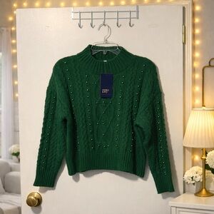 🏷️Crown & Ivy Cable Knit Bead Embellished Sweater Size M